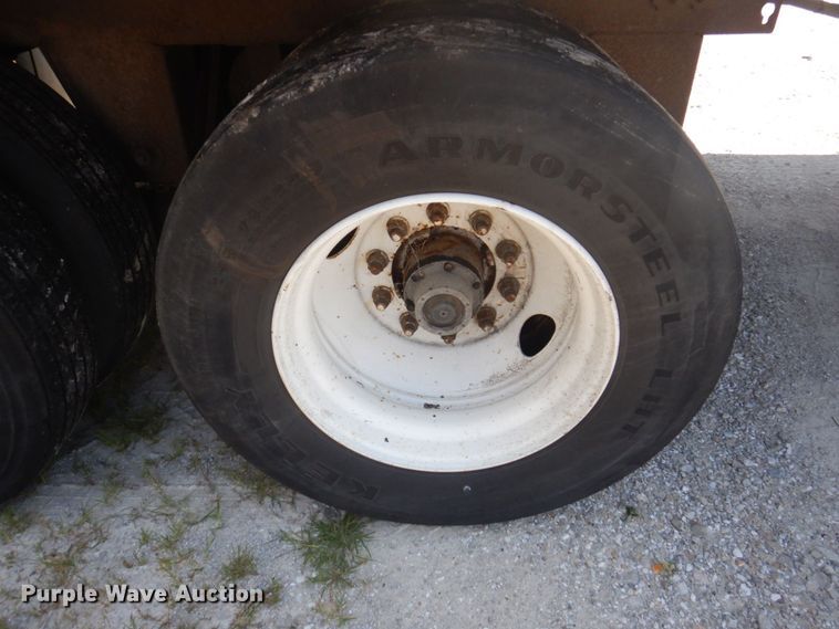 image for item DP5633 2006 Trailmobile  dry van trailer