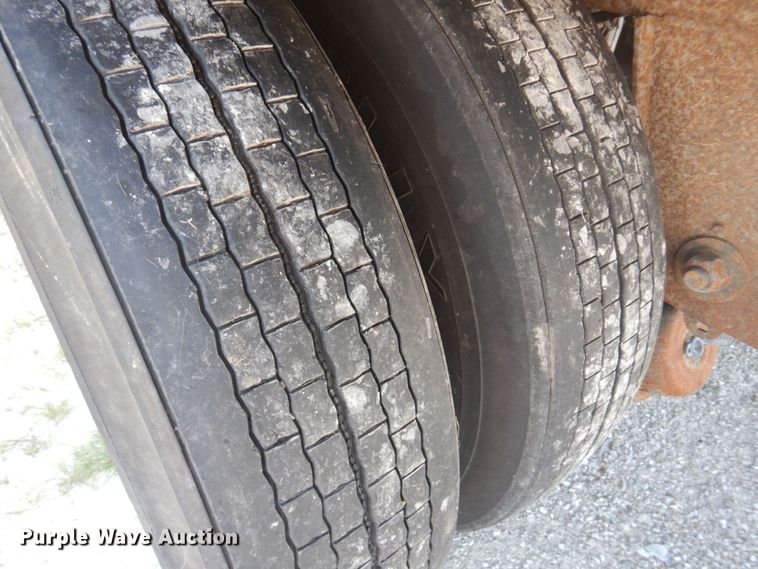 image for item DP5633 2006 Trailmobile  dry van trailer