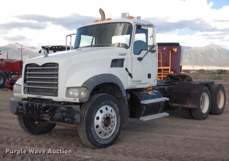 image for item DR1259 2007 Mack CTP  semi truck