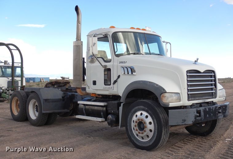 image for item DR1259 2007 Mack CTP  semi truck