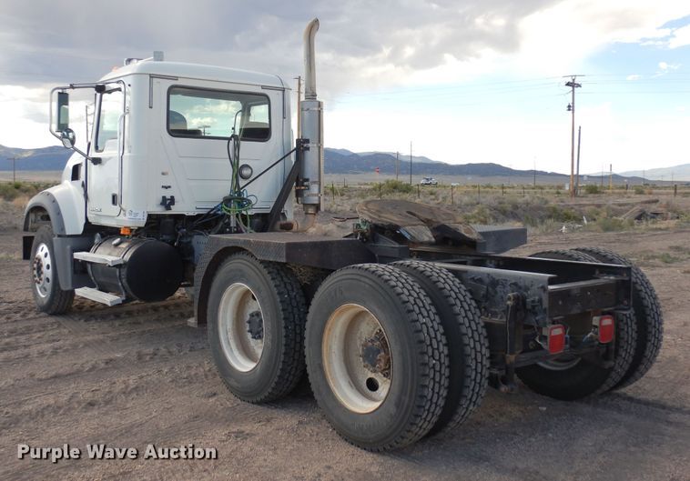 image for item DR1259 2007 Mack CTP  semi truck