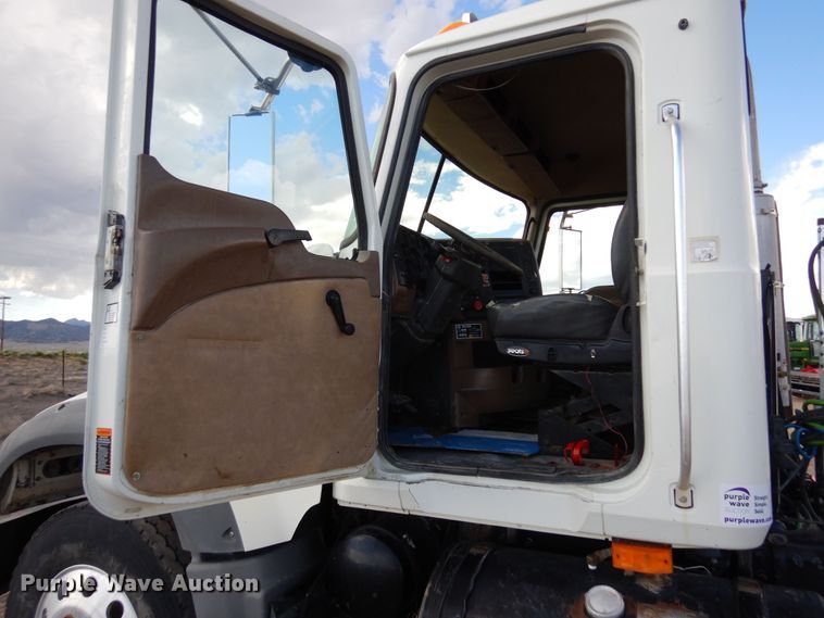 image for item DR1259 2007 Mack CTP  semi truck