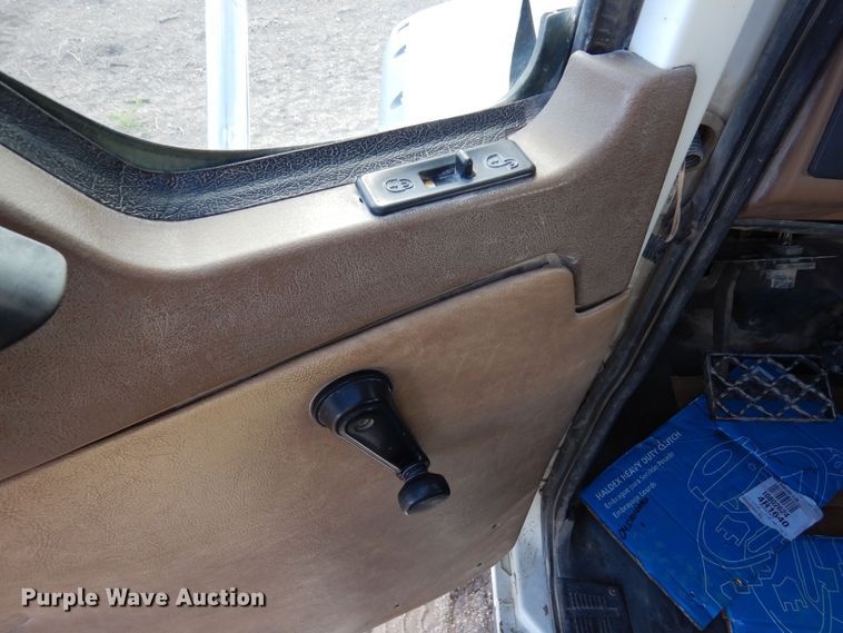 image for item DR1259 2007 Mack CTP  semi truck