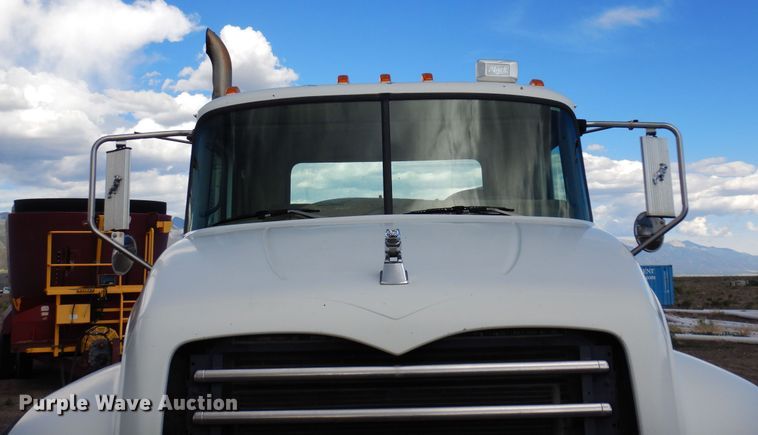 image for item DR1259 2007 Mack CTP  semi truck