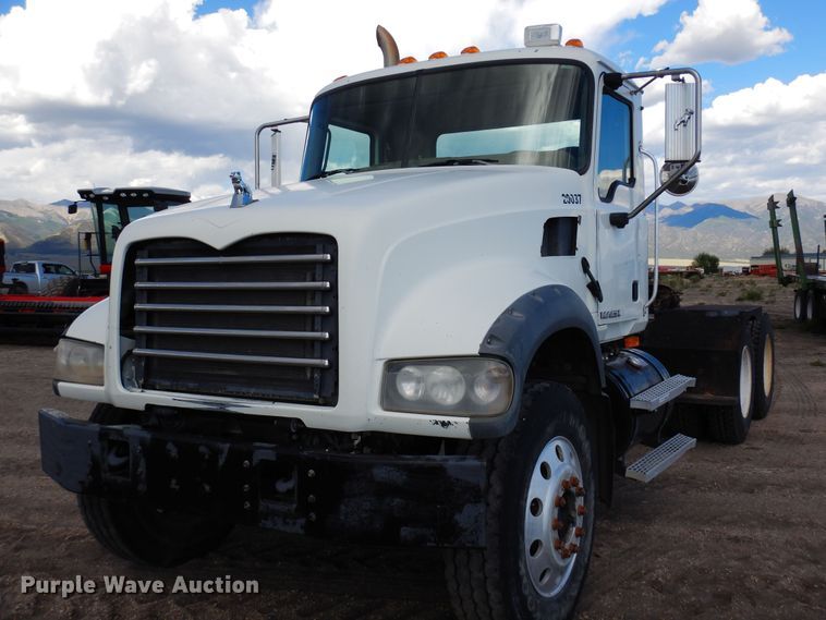 image for item DR1259 2007 Mack CTP  semi truck