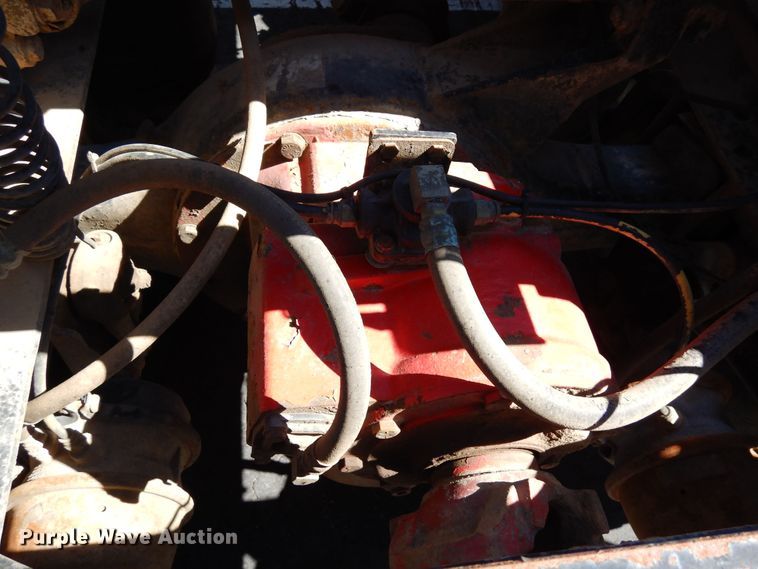 image for item DR1274 2000 International 9400i  semi truck