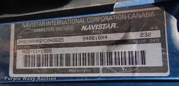 image for item DR1274 2000 International 9400i  semi truck