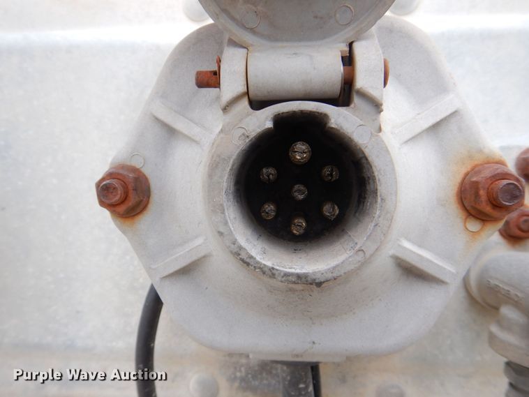 image for item DS8130 2002 Wabash  dry van trailer