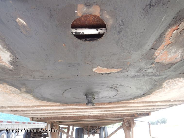 image for item DS8130 2002 Wabash  dry van trailer