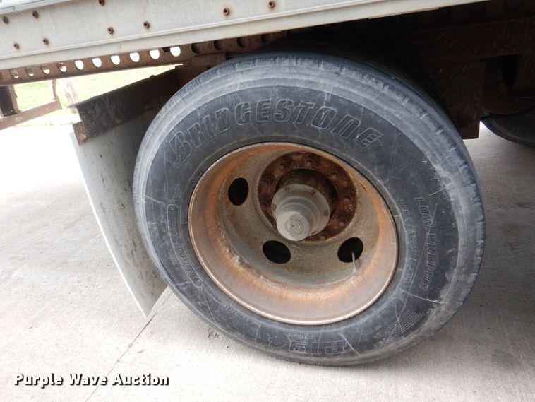 image for item DS8130 2002 Wabash  dry van trailer