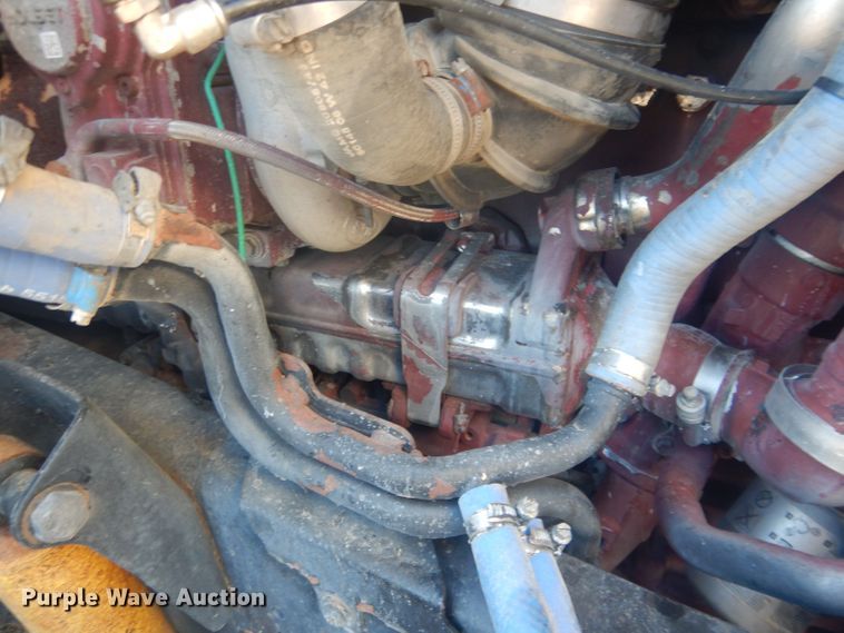 image for item HU9428 2008 Mack CXU613  semi truck