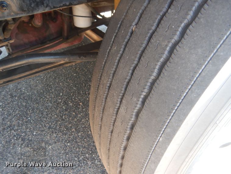 image for item HU9428 2008 Mack CXU613  semi truck