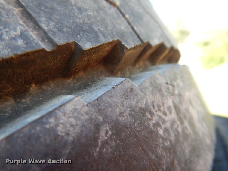 image for item JH9681 (4) Hankook TH22 245/70R17.5 tires and wheels