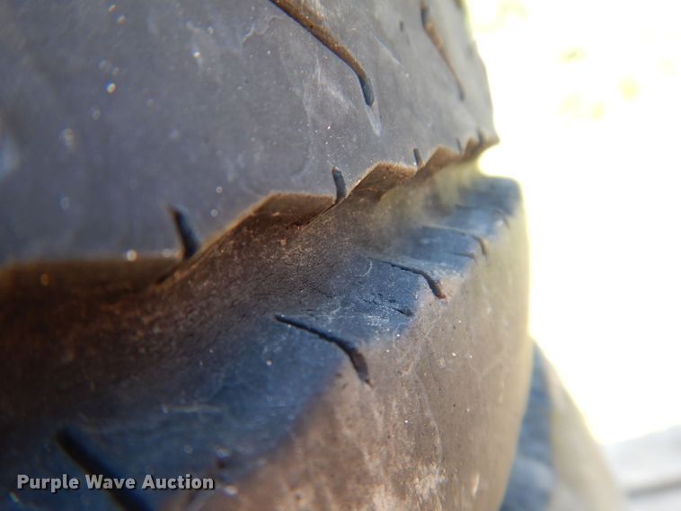 image for item JH9681 (4) Hankook TH22 245/70R17.5 tires and wheels