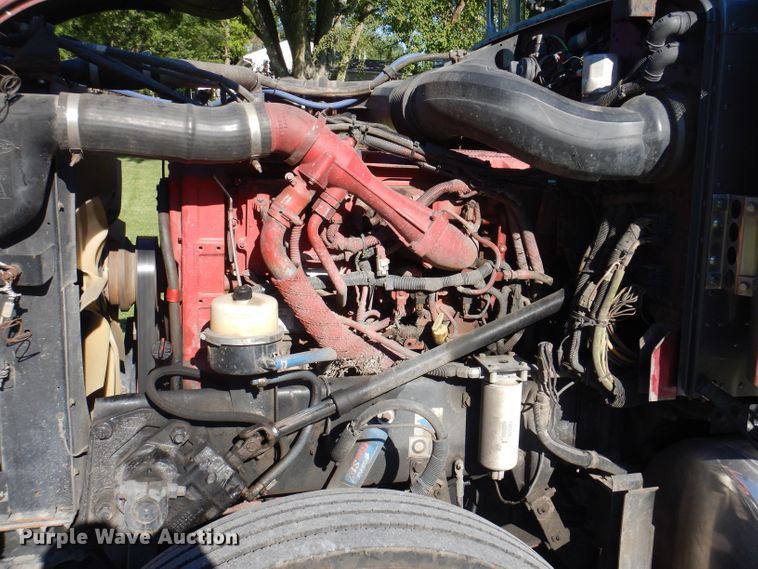 image for item JH9688 2006 Peterbilt 379  semi truck