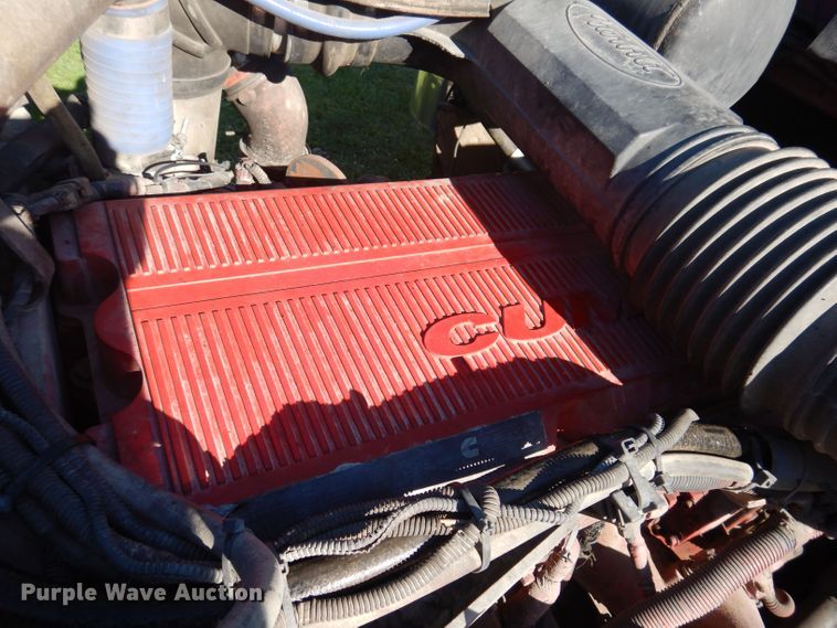 image for item JH9688 2006 Peterbilt 379  semi truck