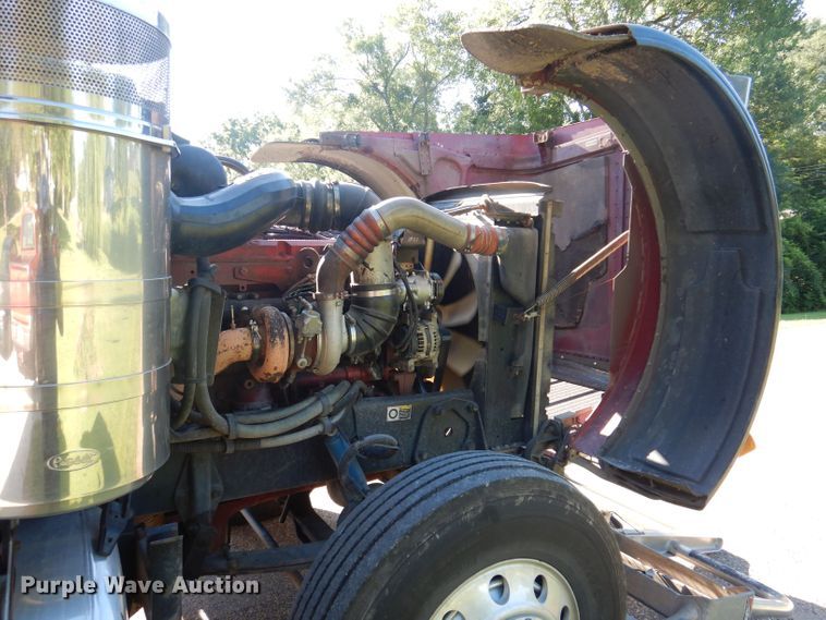 image for item JH9688 2006 Peterbilt 379  semi truck