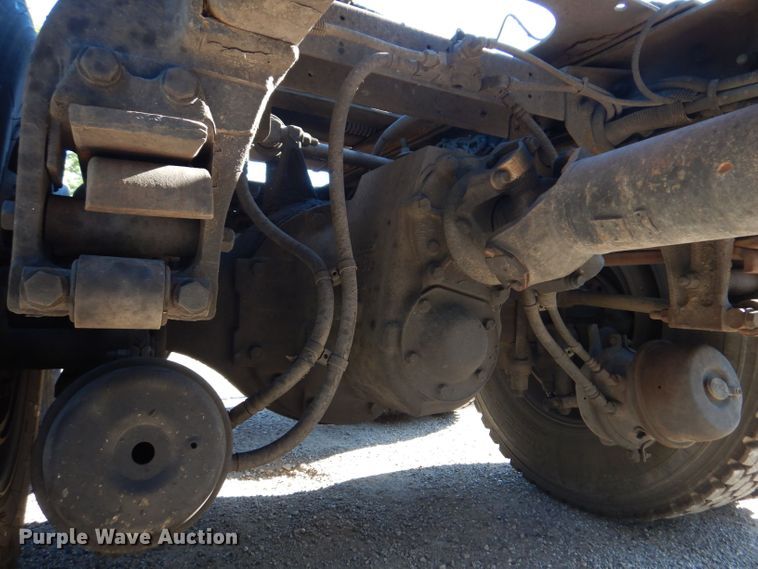 image for item JH9688 2006 Peterbilt 379  semi truck