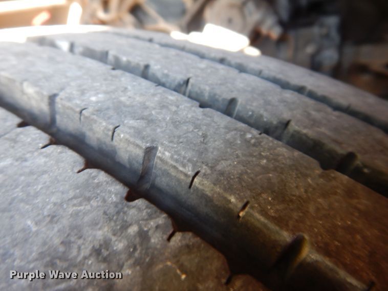 image for item JH9688 2006 Peterbilt 379  semi truck