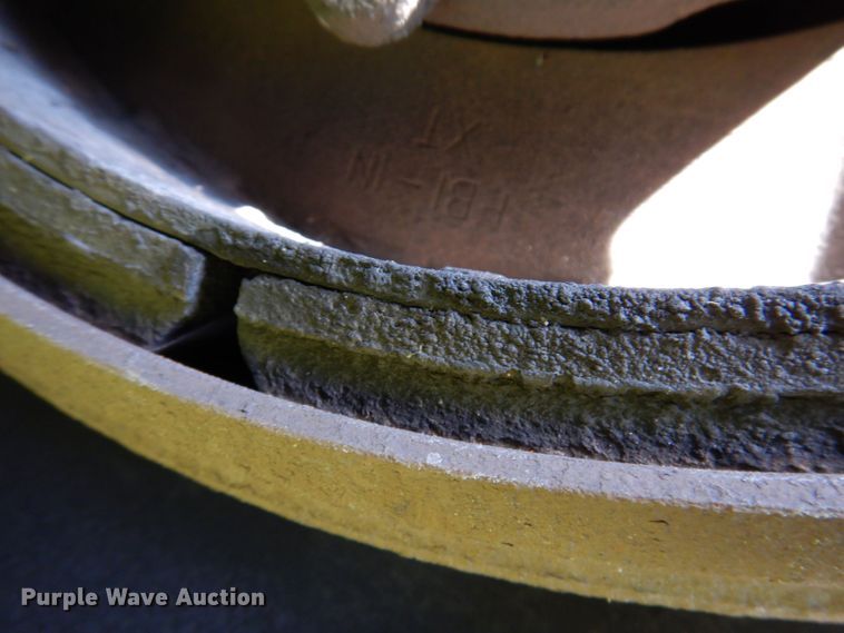 image for item JH9688 2006 Peterbilt 379  semi truck