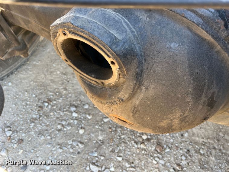 image for item JM9236 2001 Freightliner Columbia  semi truck