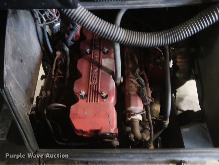 image for item JR9466 2003 Freightliner MT45  delivery truck