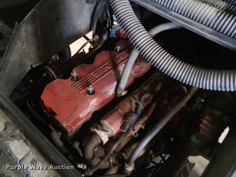 image for item JR9466 2003 Freightliner MT45  delivery truck