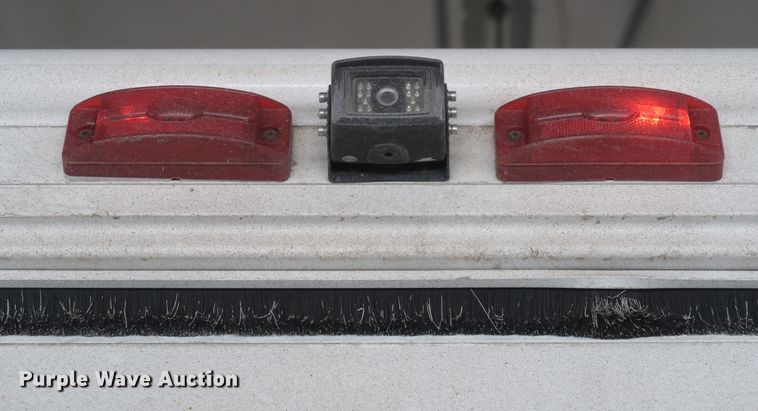 image for item JR9466 2003 Freightliner MT45  delivery truck