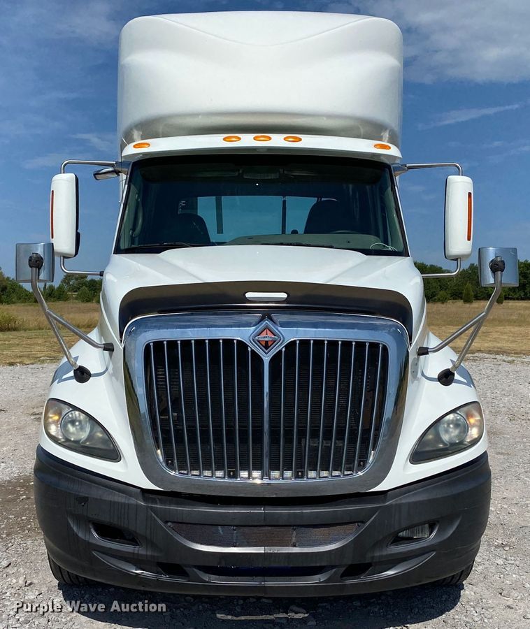 image for item JU9299 2009 International ProStar Eagle  semi truck