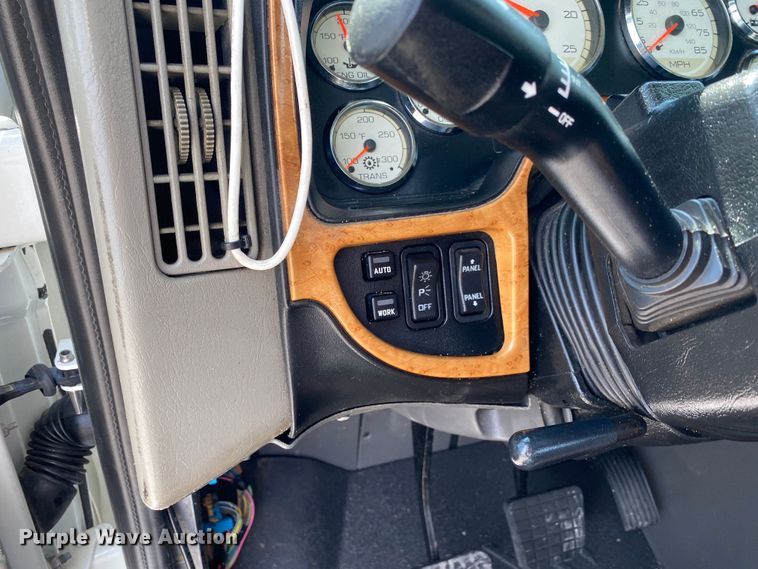 image for item JU9299 2009 International ProStar Eagle  semi truck