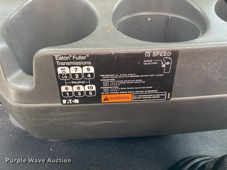 image for item JU9299 2009 International ProStar Eagle  semi truck