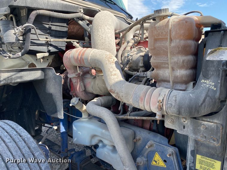 image for item JU9299 2009 International ProStar Eagle  semi truck