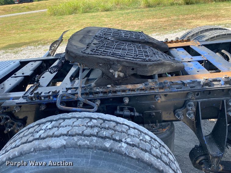 image for item JU9299 2009 International ProStar Eagle  semi truck