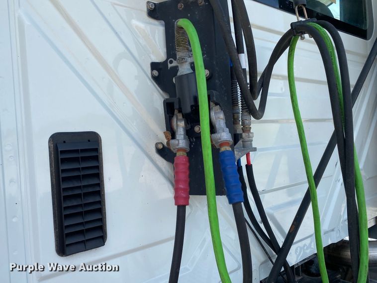 image for item JU9299 2009 International ProStar Eagle  semi truck