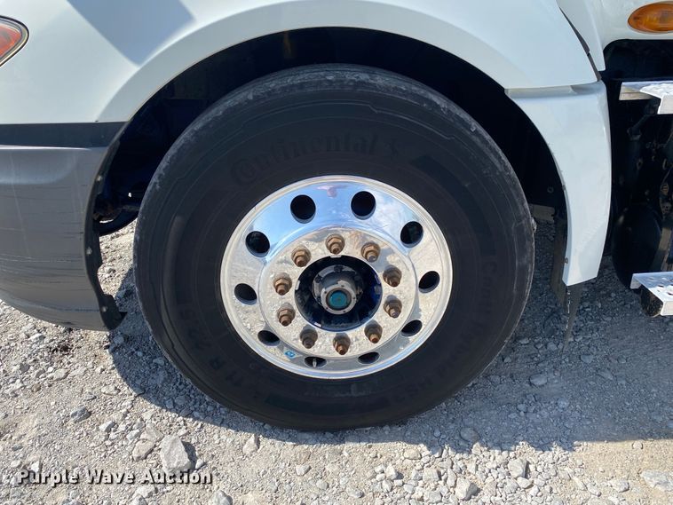 image for item JU9299 2009 International ProStar Eagle  semi truck