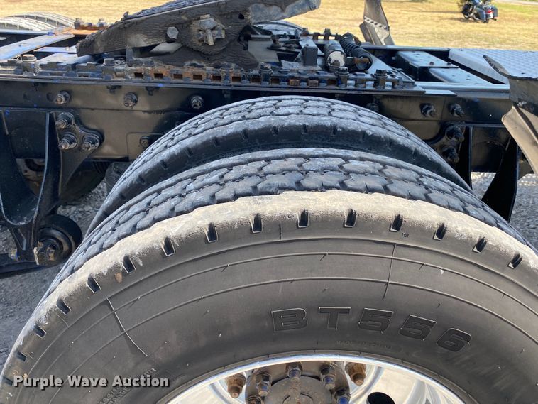 image for item JU9299 2009 International ProStar Eagle  semi truck