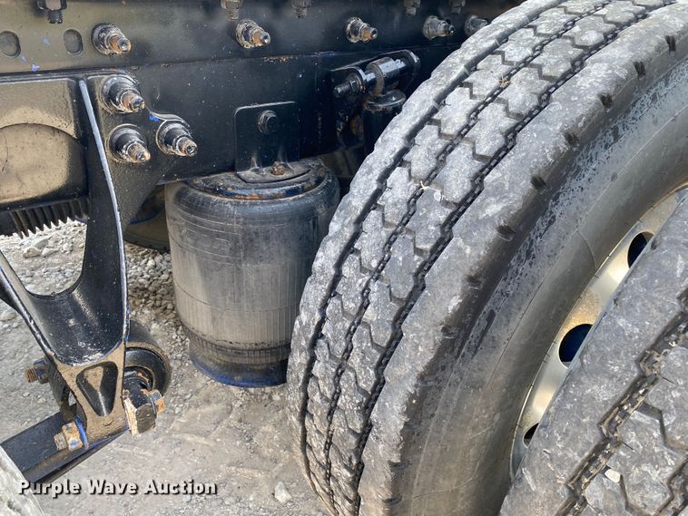 image for item JU9299 2009 International ProStar Eagle  semi truck