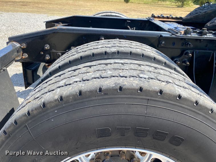 image for item JU9299 2009 International ProStar Eagle  semi truck