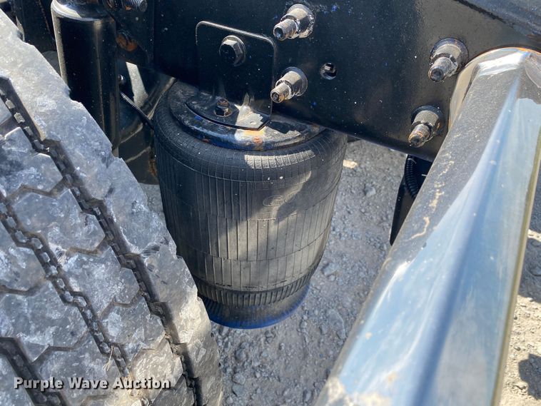 image for item JU9299 2009 International ProStar Eagle  semi truck