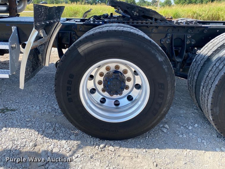 image for item JU9299 2009 International ProStar Eagle  semi truck