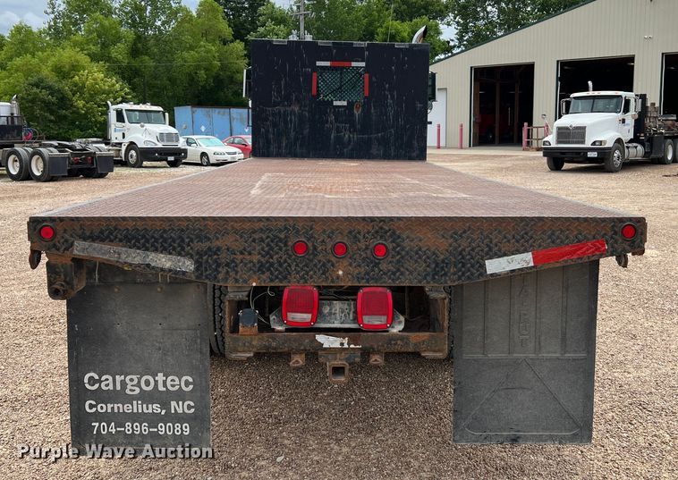 image for item KC9872 1991 International 9400  flatbed truck