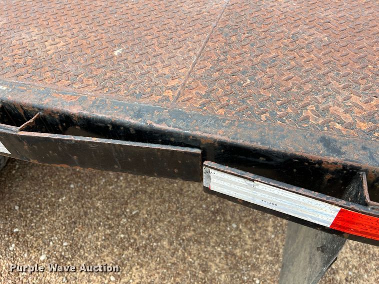 image for item KC9872 1991 International 9400  flatbed truck