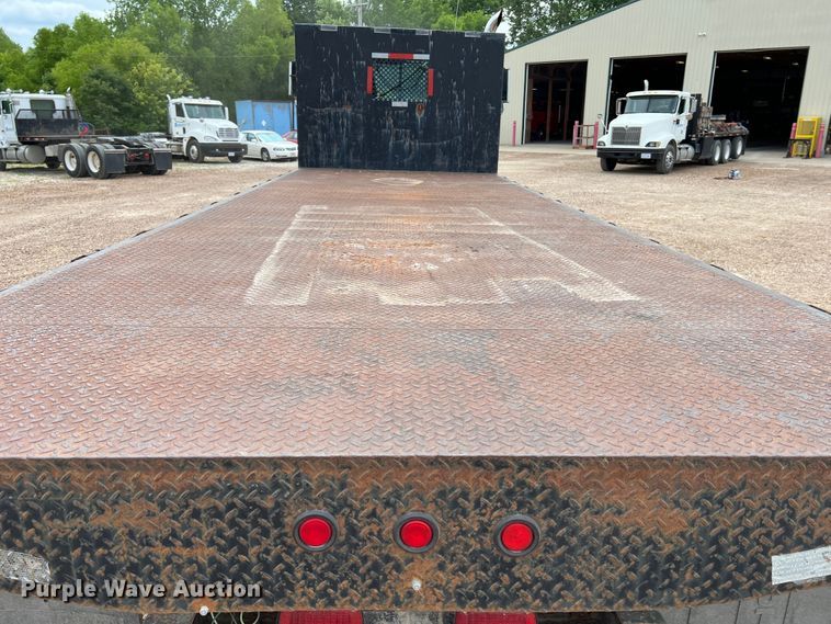 image for item KC9872 1991 International 9400  flatbed truck