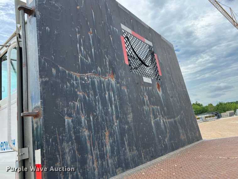 image for item KC9872 1991 International 9400  flatbed truck