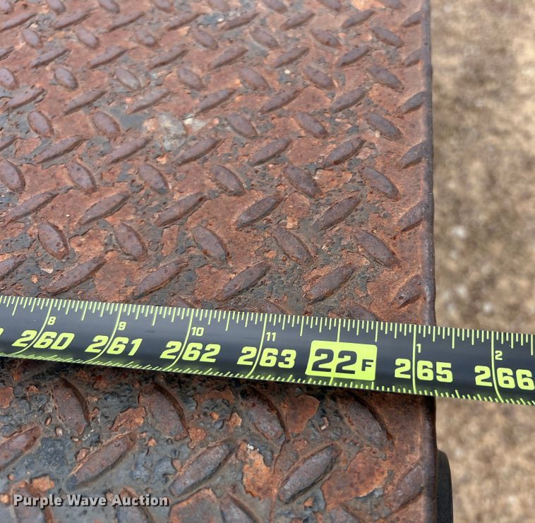 image for item KC9872 1991 International 9400  flatbed truck