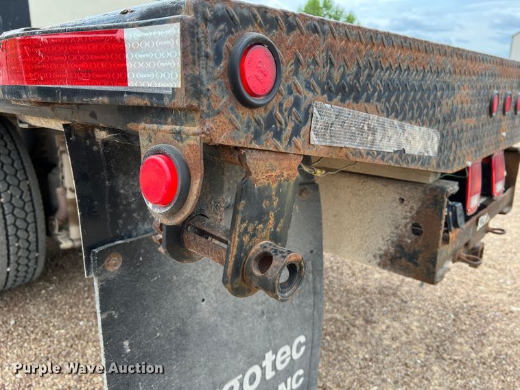 image for item KC9872 1991 International 9400  flatbed truck