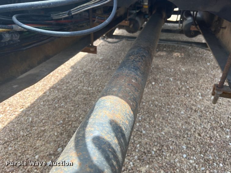 image for item KC9873 1990 International 9400  semi truck