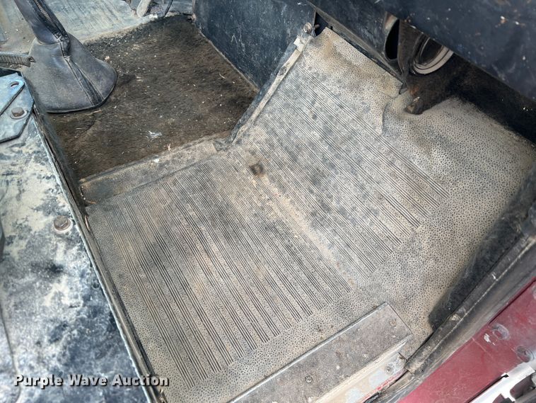 image for item KC9873 1990 International 9400  semi truck