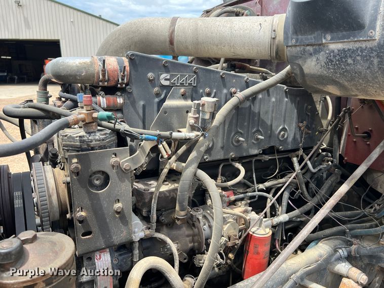 image for item KC9873 1990 International 9400  semi truck