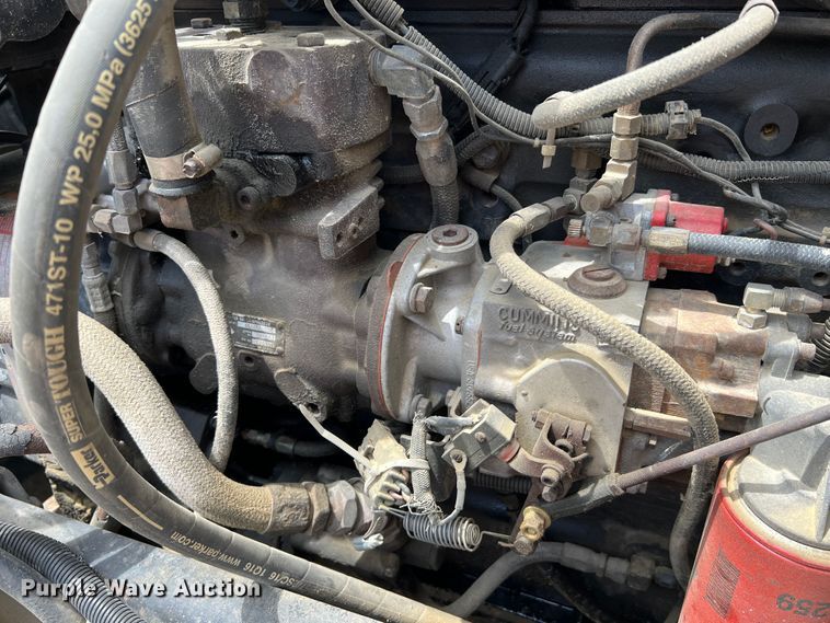 image for item KC9873 1990 International 9400  semi truck